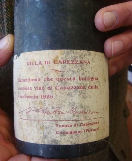 Carmignano wine label