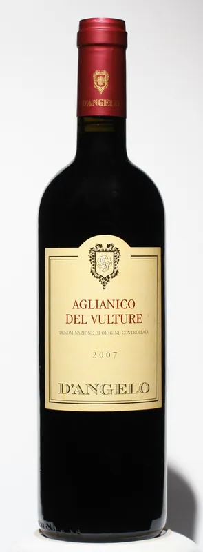 Aglianico del Vulture wine label