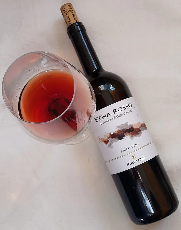 Etna wine label