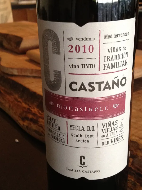 Yecla wine label