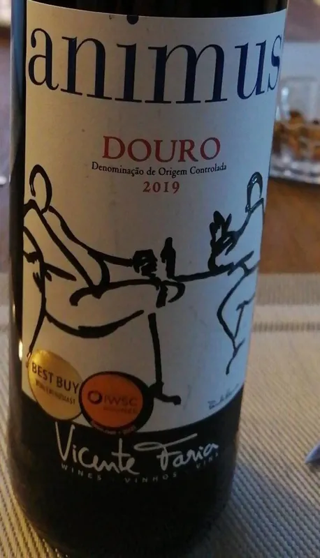 Douro wine label