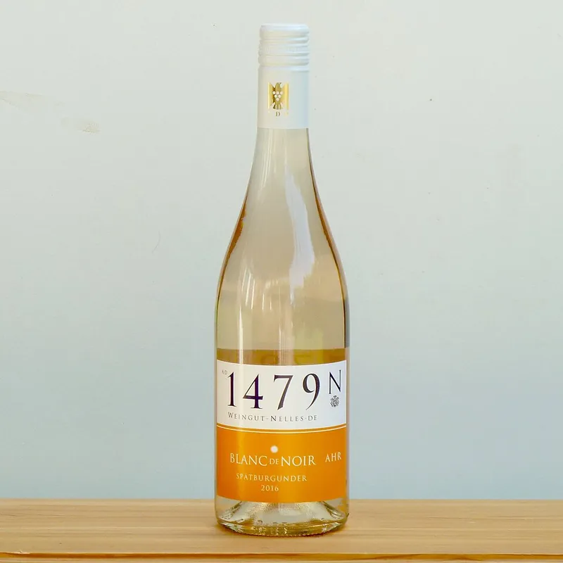 Ahr wine label