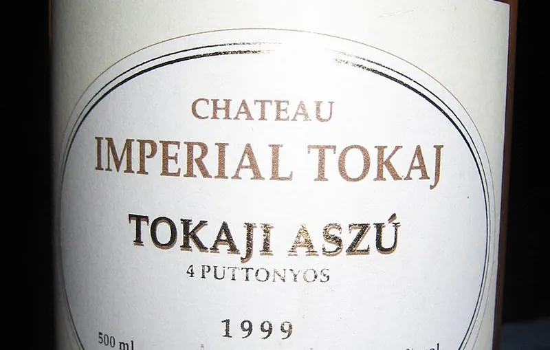 Etichetta del vino Tokaji Aszú
