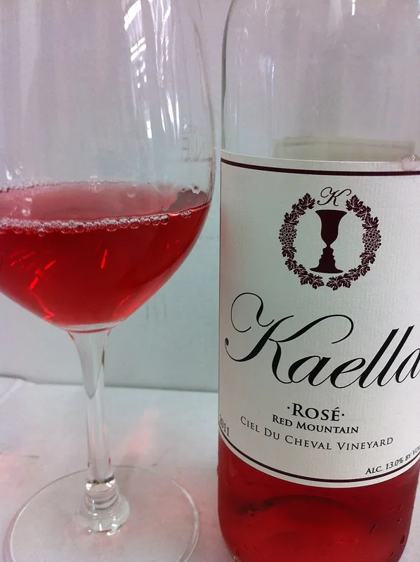 Red Mountain wine label