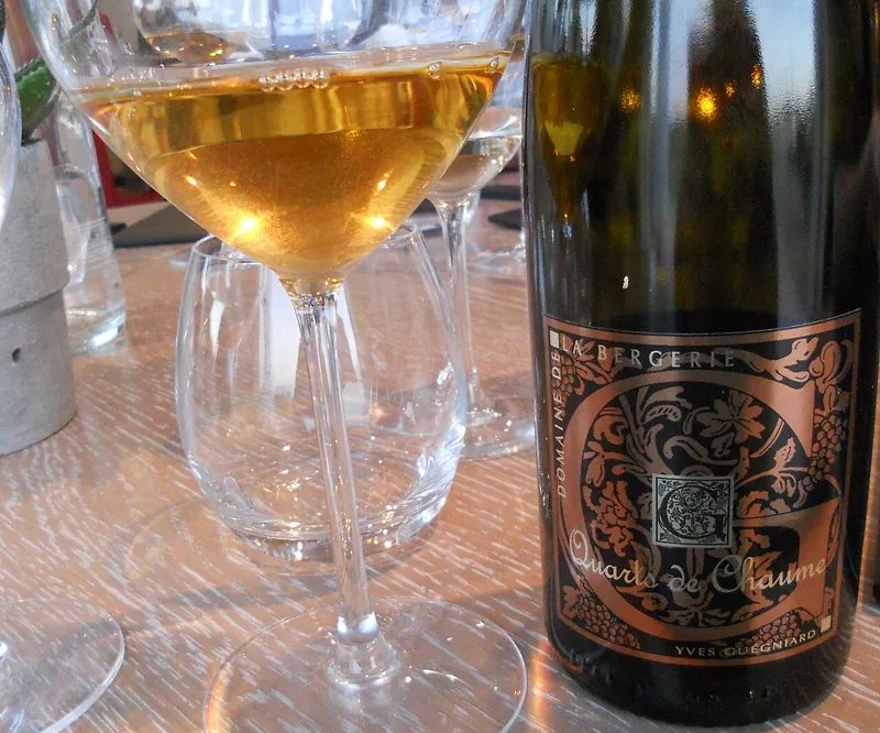 Quarts de Chaume wine label