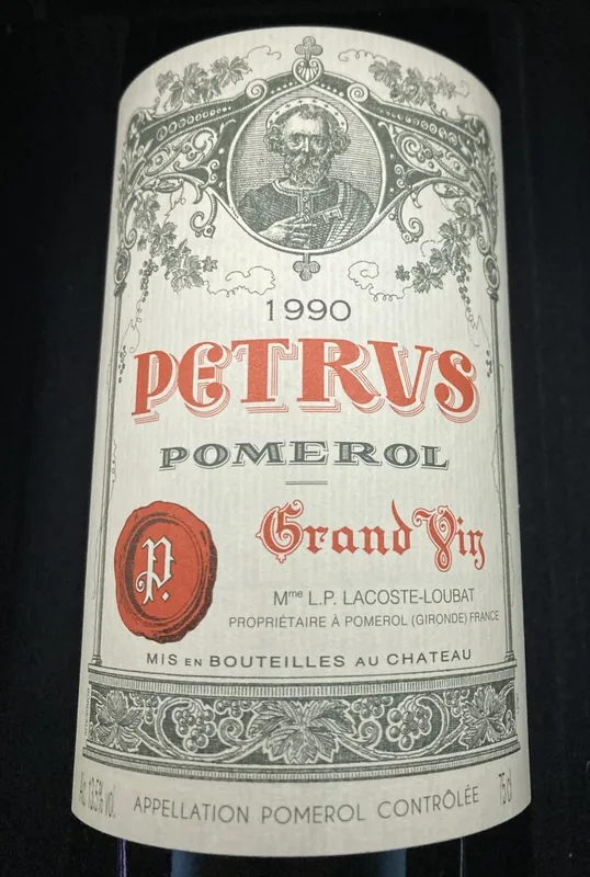 Pétrus wine label