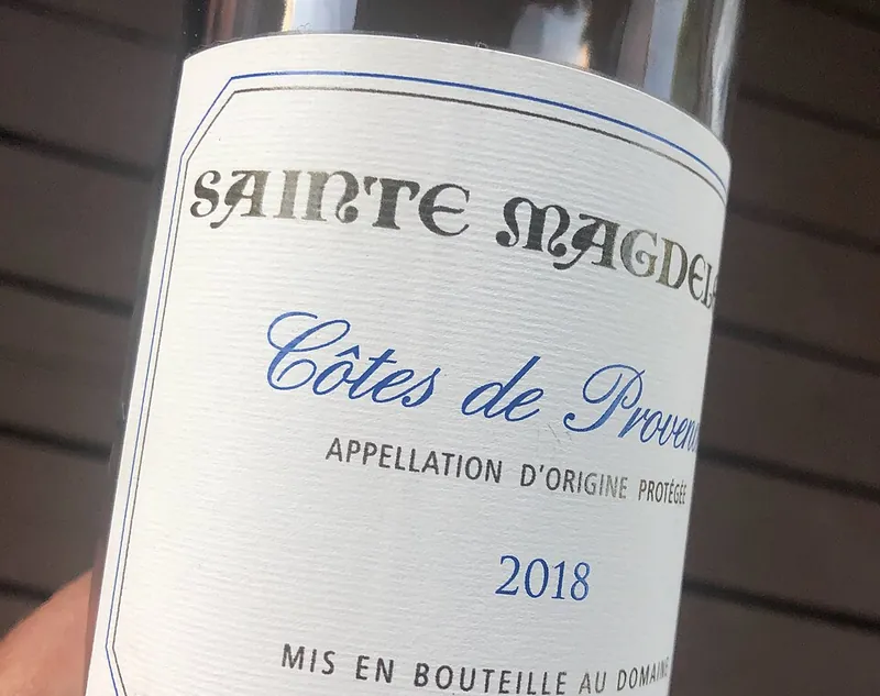 Côtes de Provence wine label